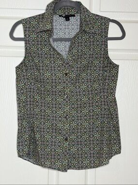 - Lafayette 148 sleeveless top size 6